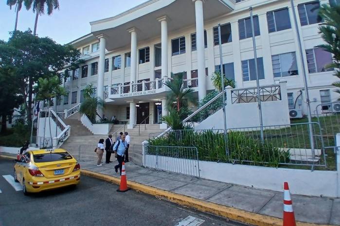 La demanda de indemnización ante la Corte fue presentada por el abogado Víctor Orobio.