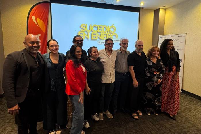 Con un ambiente jovial y distendido, se presentó la película ‘Sucedió en enero’, inspirada en la obra de la escritora y periodista Mireya Hernández.