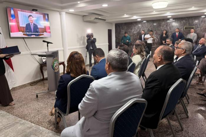 El canciller de Taiwán, Lin Chia-lung, calificó la conformación del grupo parlamentario como un “momento histórico” y planteó ampliar la cooperación tecnológica y comercial.
