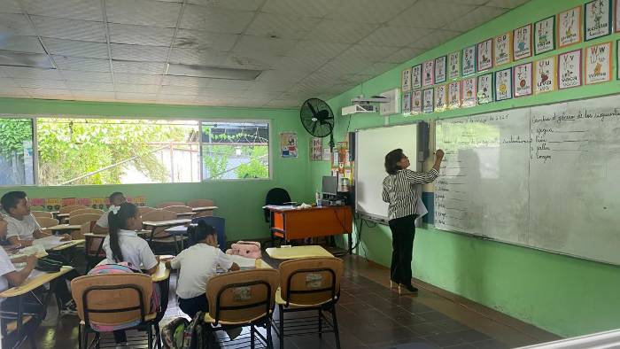 Las clases son regulares e irregulares en ciertos plantles del país, en medio de las protestas.