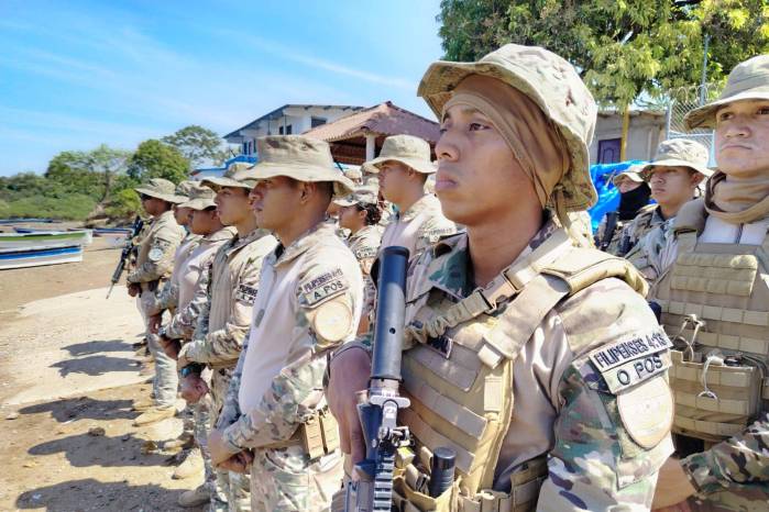 El SENAN coordina entrenamientos especializados con fuerzas de EE. UU. como parte de operaciones bilaterales.