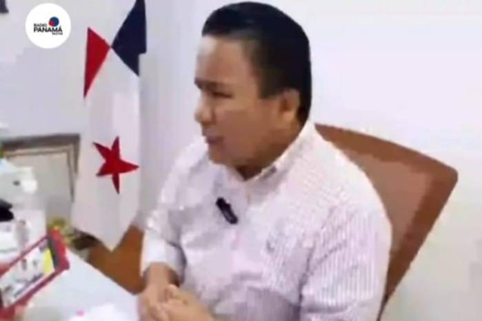 El alcalde también detalló los retos operativos del municipio, particularmente en materia de recolección de basura