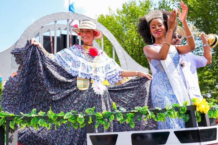 La embajadora de Panamá ante la OEA, Ana Irene Delgado, lideró la delegación en el Desfile de la Hispanidad.