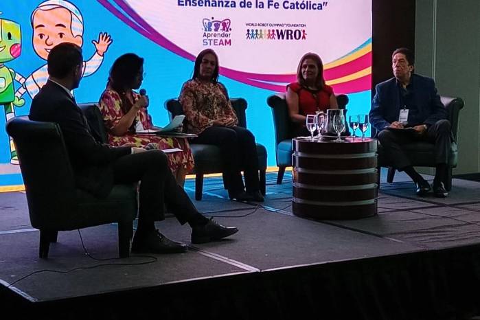 Uno de los principales puntos de alarma fue el diagnóstico regional: la educación católica vive una de las peores crisis de su historia.