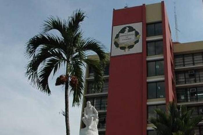 La universidad nuestra tarea