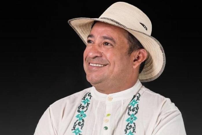 Héctor Mencomo, productor del programa A Lo Panameño.