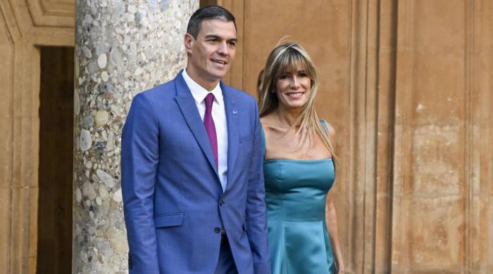 Foto archivo del presidente del Gobierno Pedro Sánchez acompañado de su esposa Begoña Gómez.