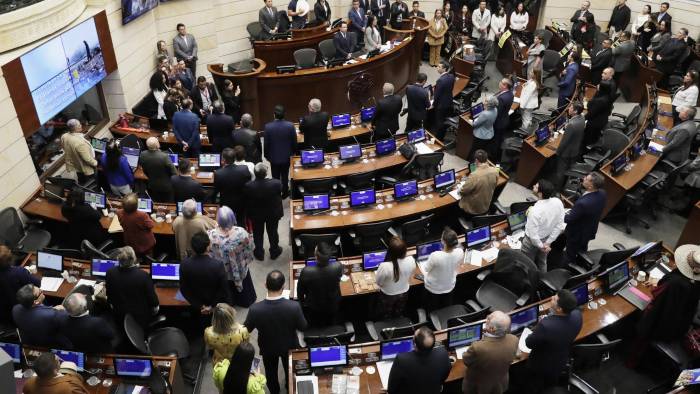 Senado colombiano denegó este miércoles la realización de la consulta popular con la que el Gobierno del presidente Gustavo Petro buscaba tramitar la reforma laboral, luego de que esta iniciativa se hundiera en marzo pasado en una comisión de esa misma corporación legislativa.