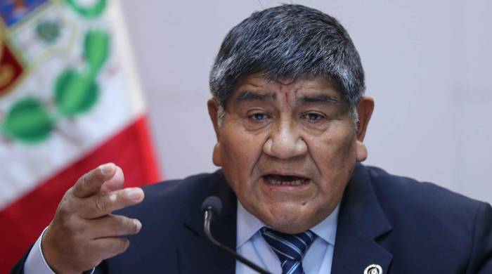 El ministro peruano de Energía y Minas, Rómulo Mucho.