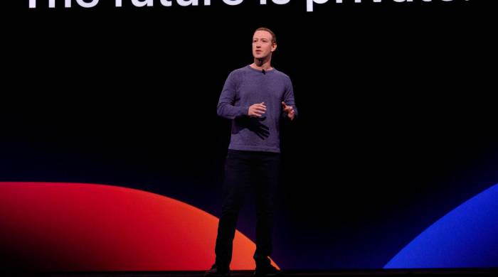 Fotografía cedida por Meta donde aparece su fundador, presidente y director ejecutivo, Mark Zuckerberg en San José, California (Estados Unidos).