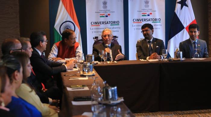 Conversatorio entre la embajada de la India y periodistas de Panamá.