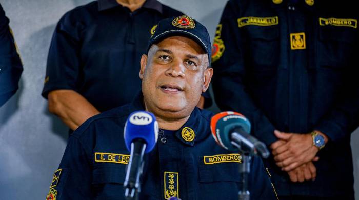 Coronel Ernesto De León Echevers, director general del BCBRP, explicó que en el sector Calle 50 aún persisten algunos puntos de calor, los que calificó como normal.