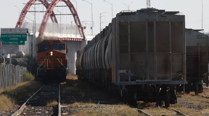 Fotografía de un tren hoy, en la frontera con Estados Unidos en Ciudad Juárez, Chihuahua, México.