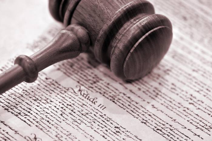 El informe advierte que la democracia global ha retrocedido a niveles de 1978, con una mayoría de la población mundial viviendo bajo autocracias.