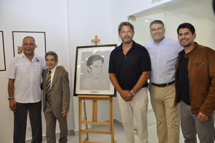 Inversionistas del proyecto Parking Site, el artista y el jinete, dijeron presentes en la inauguración de la Galería “El Arte de la Hípica”.