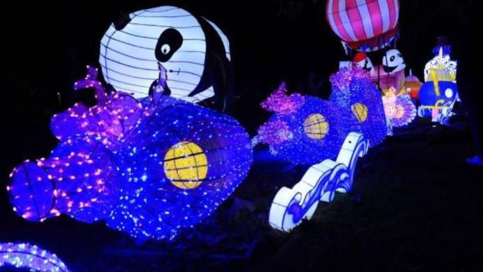 El Festival de las Luciérnagas Chinas llega para iluminar las noches de este fin de semana.