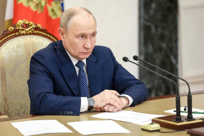 El presidente ruso Vladímir Putin acostumbra sumergirse en agua helada como parte de un ritual religioso ortodoxo por el Bautismo de Cristo y la Epifanía.