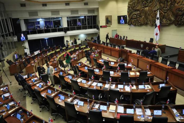 Negociaciones por comisiones avanzan; Credenciales y Presupuesto siguen disputa