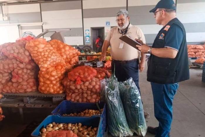 La Acodeco recomendó comparar precios, y recordó que la cebolla —nacional e importada— no está bajo control de precios.