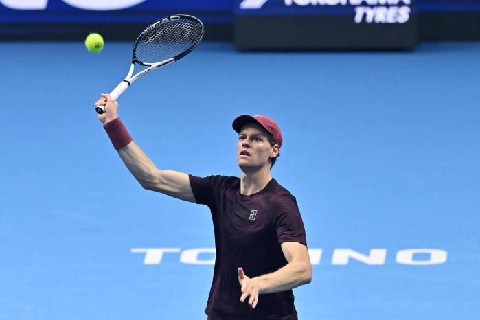El tenista italiano Jannik Sinner en la segunda jornada de las Finales ATP en Turín, Italia.