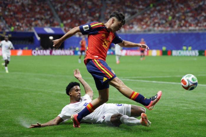 Partido intenso entre ambas selecciones