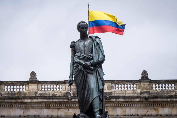 Firmes por la patria