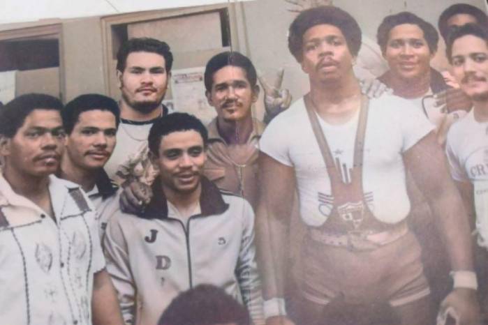 Díaz junto al entrenador Luis Ramos (centro) y el expesista Hugo Lindsay (der.).