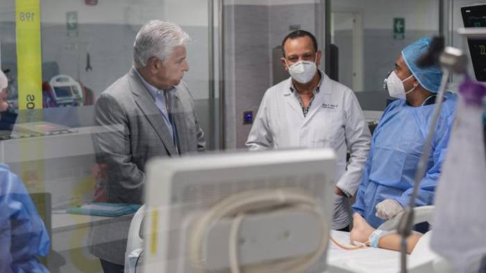 Según los especialistas que la atienden, la lesión fue causada por una pedrada.