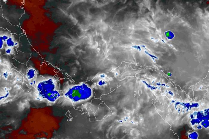 Mapa de vapor de agua para el sábado 5 de julio.