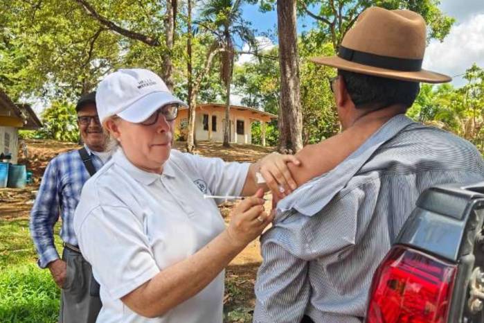 Panamá refuerza vacunación con dosis contra influenza y sarampión