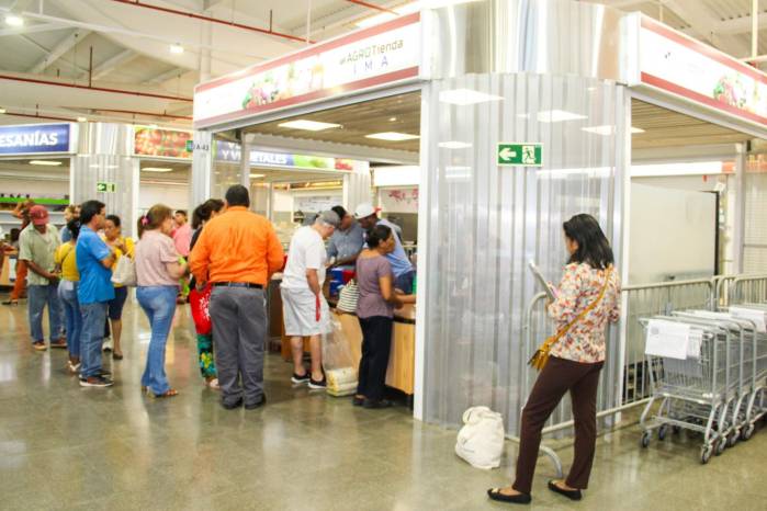 Por motivo de las Naviferias, el IMA confirmó horarios especiales en tiendas permanentes a nivel nacional.