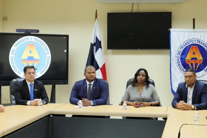 Escuelas de manejo en Panamá cuentan con nuevos instructores certificados