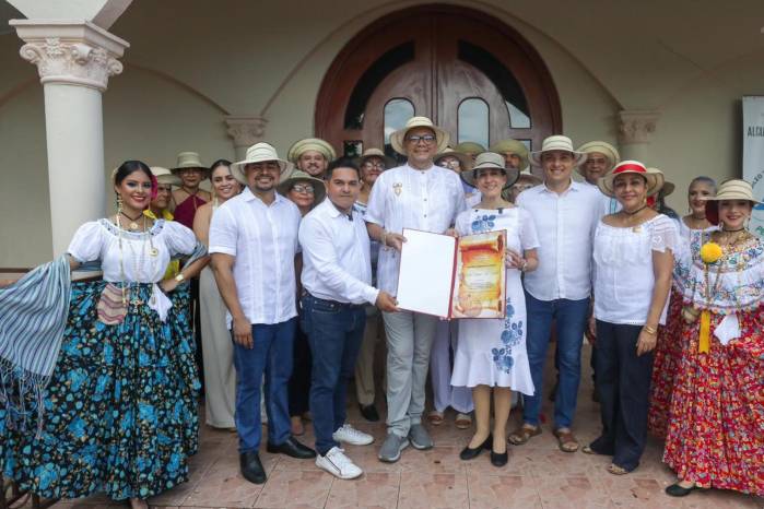 MiCultura anuncia detalles del Desfile de las Mil Polleras 2026