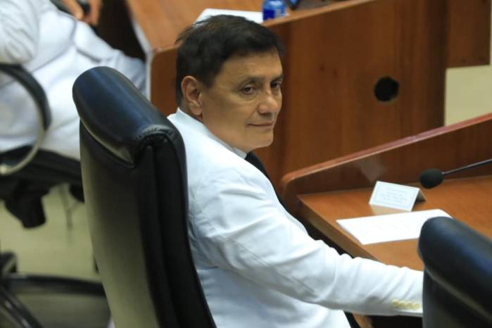 Manuel Cheng integra la nueva junta directiva de la Asamblea con 43 votos