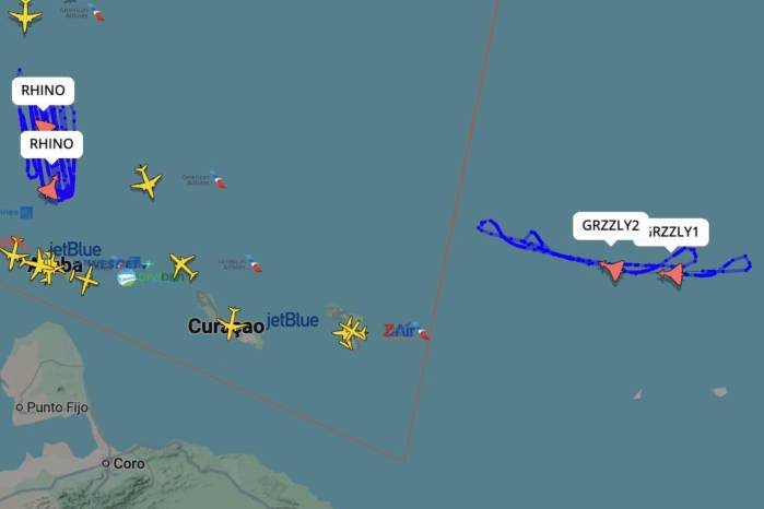 Flightradar24 reporta entrada de aviones de combate estadounidenses al espacio cercano a Venezuela