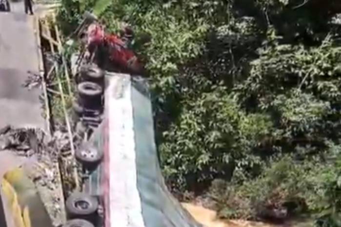 El MOP reporta colapso de puente en Panamá Oeste; varias comunidades quedan afectadas