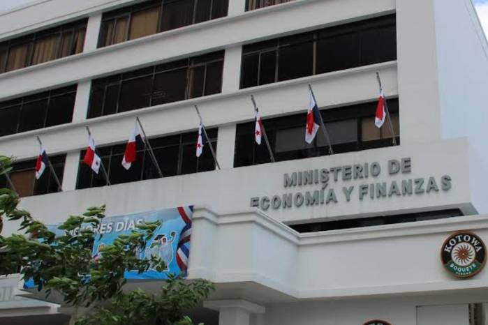 Panamá arranca agosto con cambios en la DGI, ejercicios militares y noticias de impacto