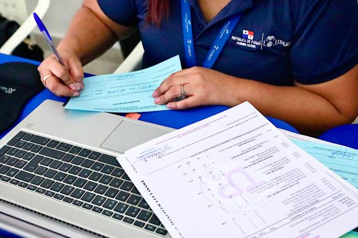 El Ifarhu anuncia jornada nacional de entrega de documentos para becas.