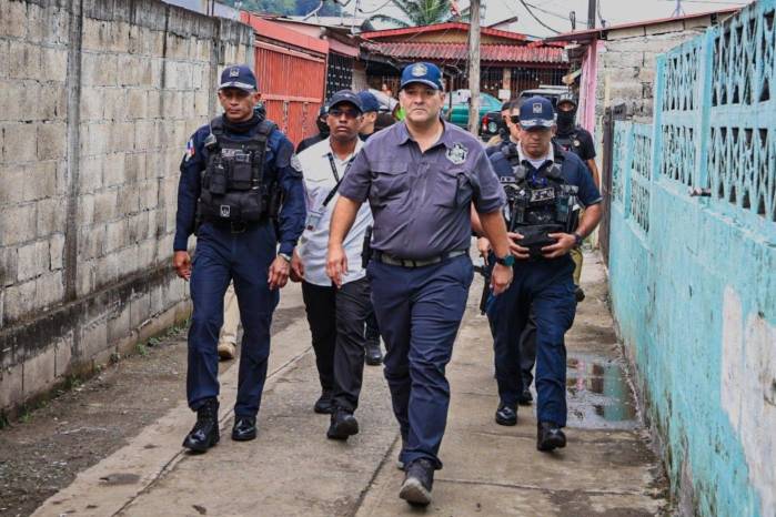 Homicidio de Ivis Ubarte apunta a posible vínculo con pandillas, informa el director de la Policía Nacional.