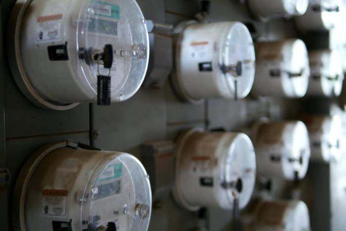 Distribuidoras eléctricas aceleran medidas para corregir fallas del servicio tras exigencias de la ASEP