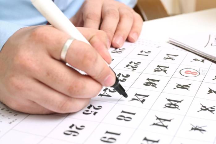 El Gobierno detalla feriados locales por patronos y fundaciones de distritos en 2026.