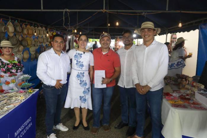 Todo listo para el Desfile de las Mil Polleras 2026 en Azuero.