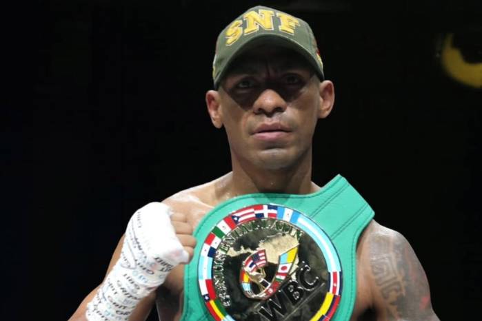 Detención arbitral define derrota de Núñez ante Herrera