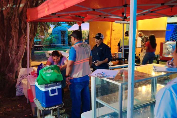 Falsos funcionarios visitan comercios y exigen pagos, alerta Minsa