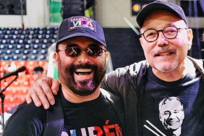 Rubén Blades y Roberto Delgado &amp; la Orquesta brillan con “Fotografías” en los Latin Grammy.