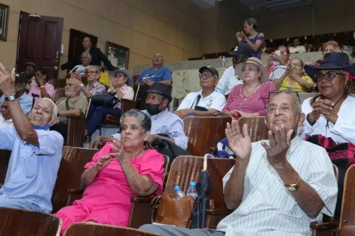 Proyecto de descuentos para jubilados recibe siete votos a favor en primer debate