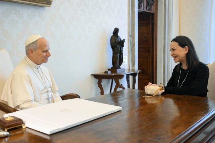 El Papa León XIV y María Corina Machado se reúnen en el Vaticano en plena crisis venezolana