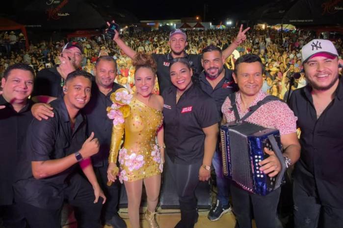 Samy y Sandra Sandoval devuelven la amanecida a Los Uveros tras un año fuera.