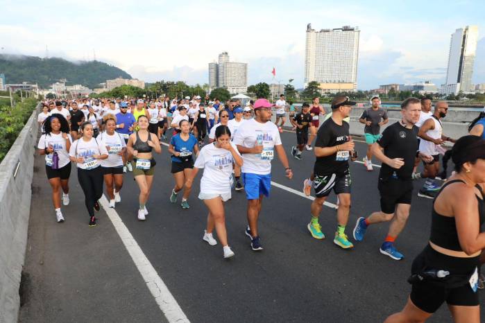 La Media Maratón Istar Pty se tomó la Cinta Costera
