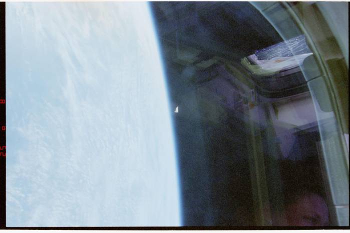 Durante la misión STS-80, realizada entre el 19 de noviembre y el 7 de diciembre de 1996, los astronautas a bordo del transbordador espacial Columbia captaron un presunto ovni.